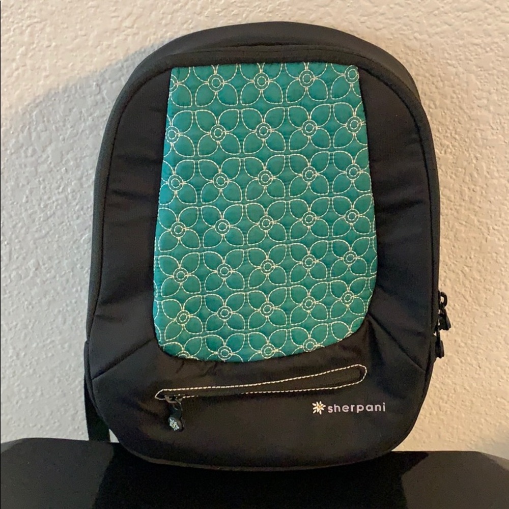 Sherpani bag - brand new